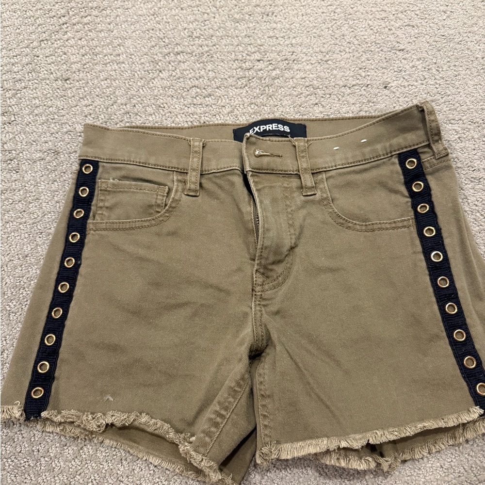 Express Women's Cargo Shorts with Black Detailing